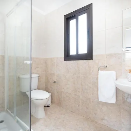 Sunny Paradise Luxury With Pool & Hot Tub * Paphos