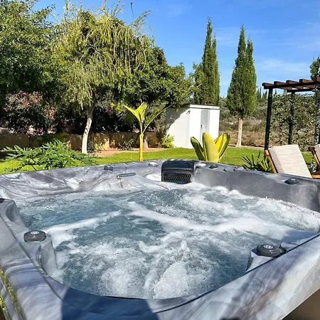 Villa Sunny Paradise Luxury With Pool & Hot Tub